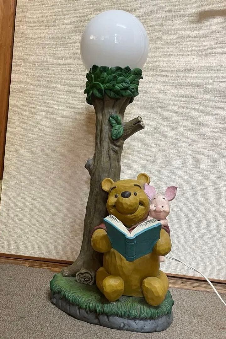 プーさんと親友ピグレットのフロアスタンド