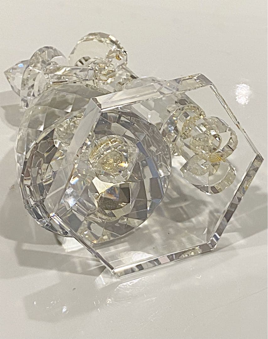 クリスタル置物