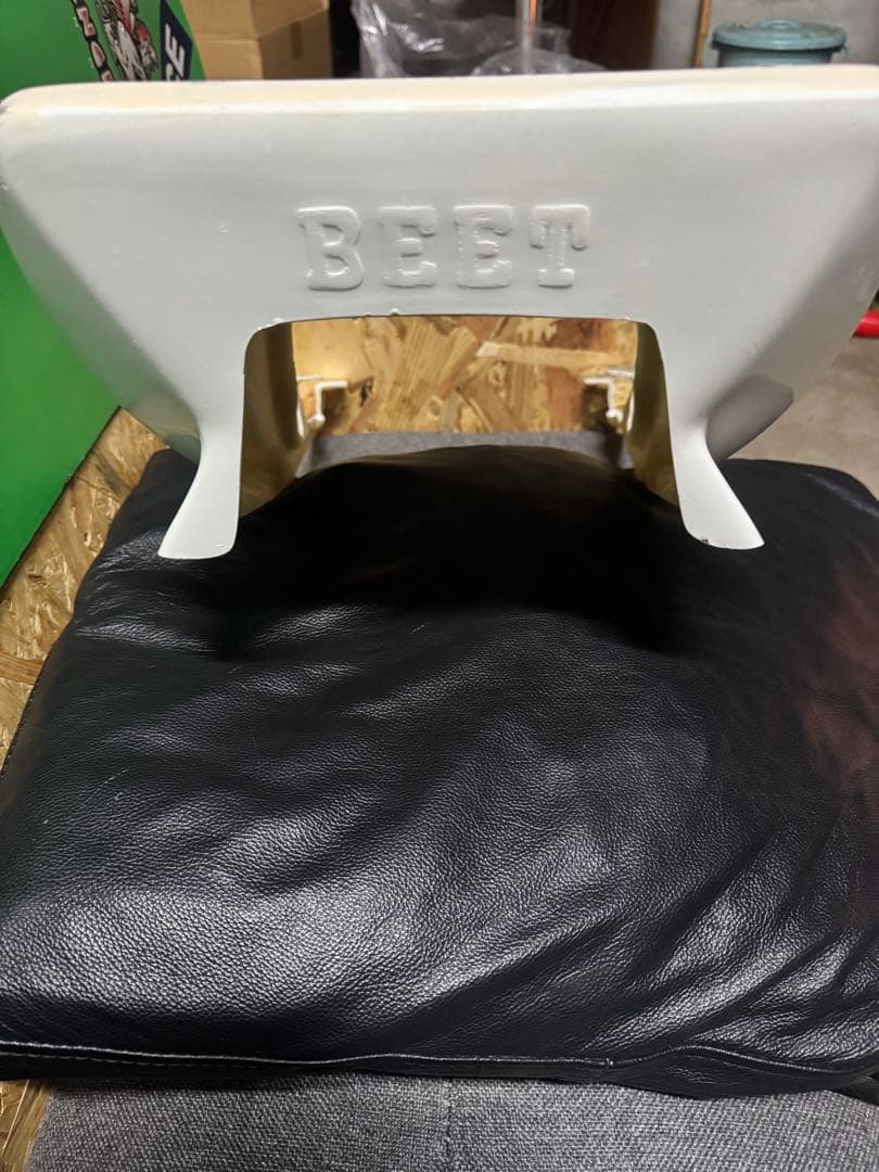 ホーク3 BEET テールカウル