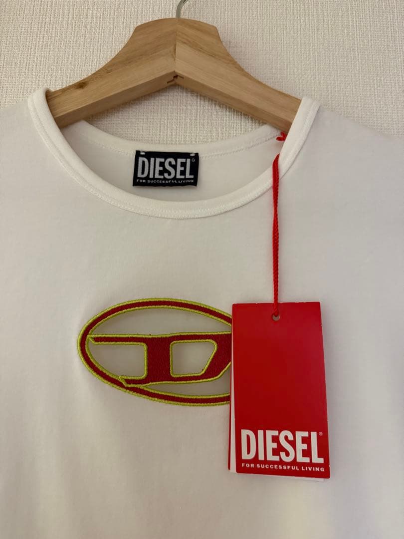 DIESEL オーバルロゴ　クルーネック　半袖tシャツ　sizeM