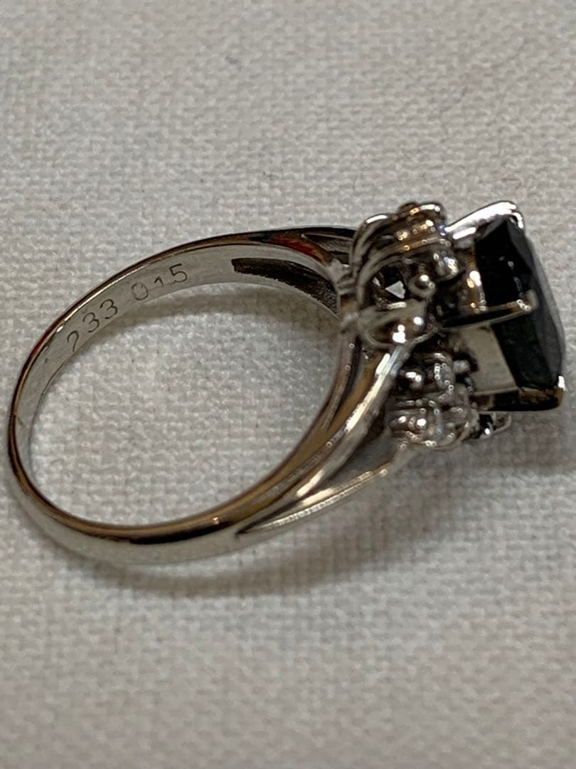 サファイア2.33ct Pt900リング　9号 美品