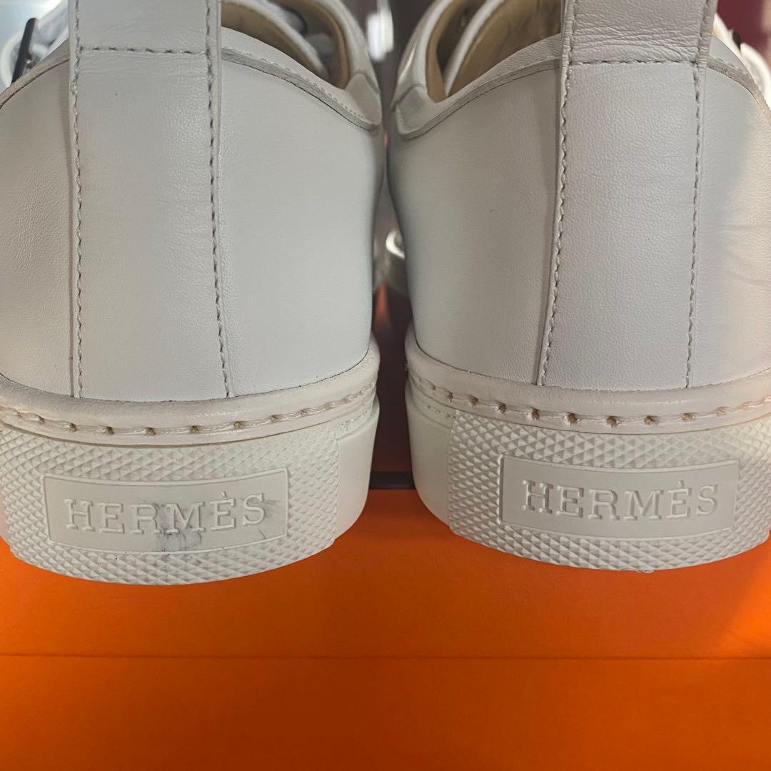 HERMES ホワイトレザー スタッズスニーカー