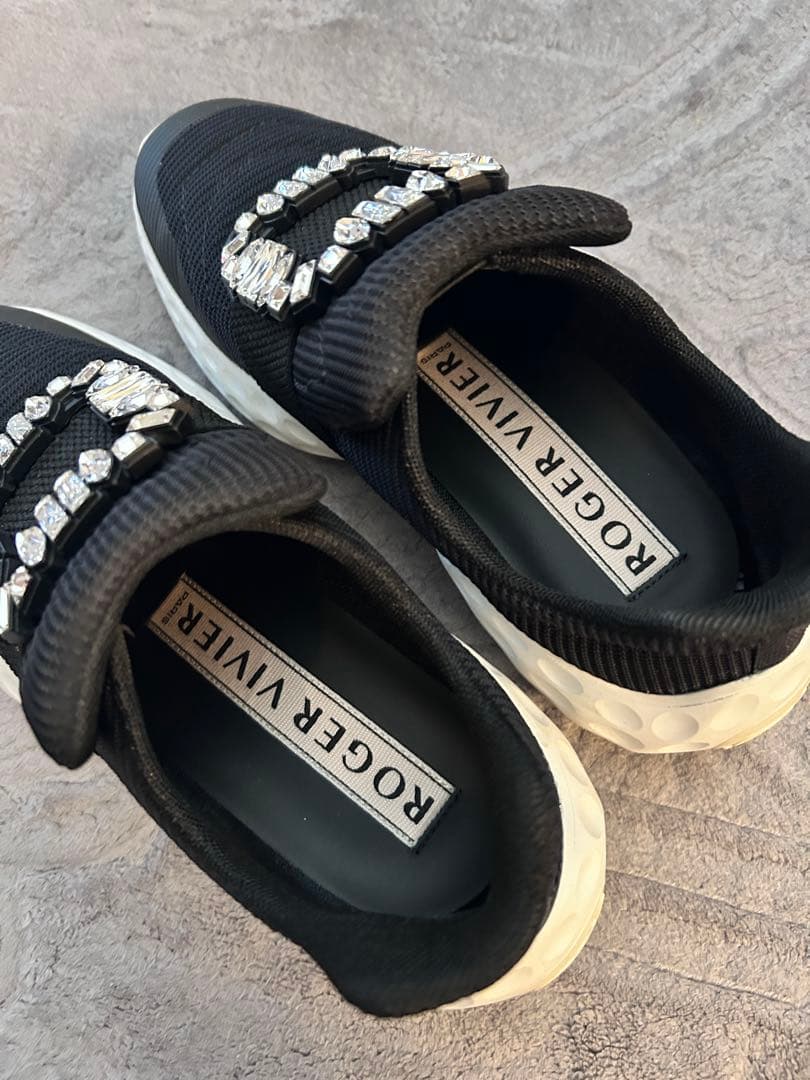 ROGER VIVIER スニーカー