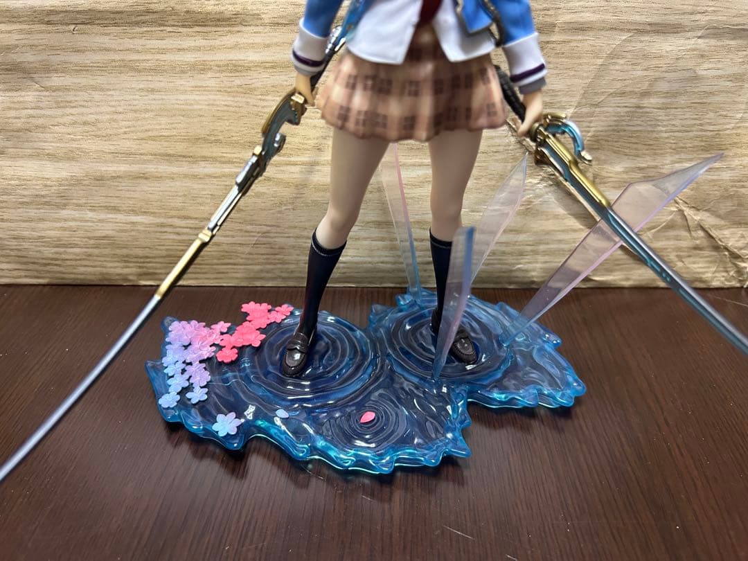 ヘブンバーンズレッド 茅森月歌 1/7 フィギュア　ヘブバン