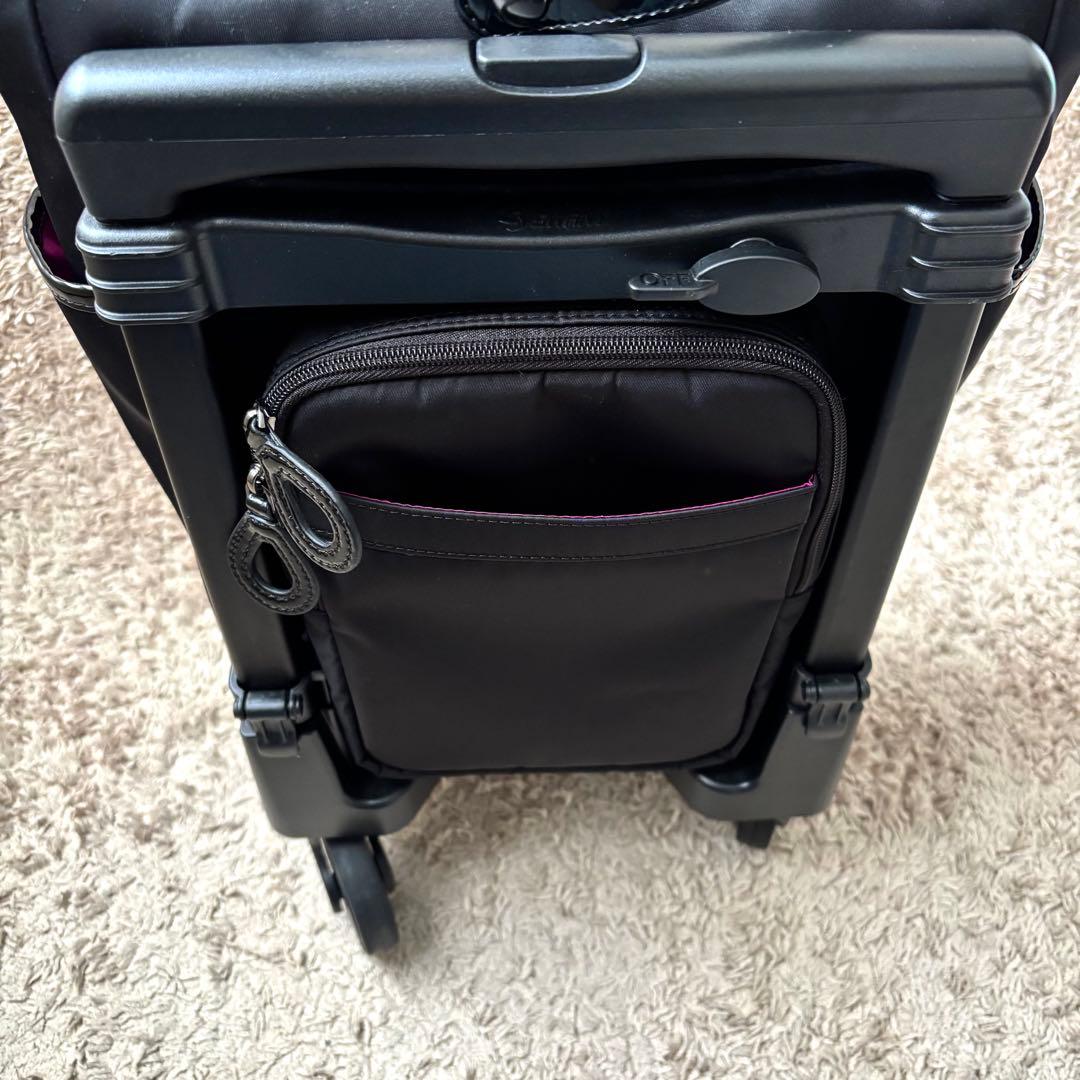 いつき SWANY キャリーバッグ 4輪ストッパー キルティング 黒