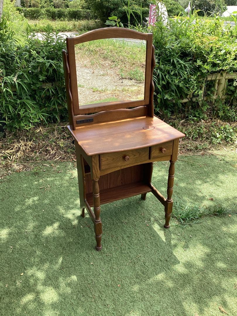 [ ハッシー　]カリモク　コロニアルシリーズ　ドレッサー