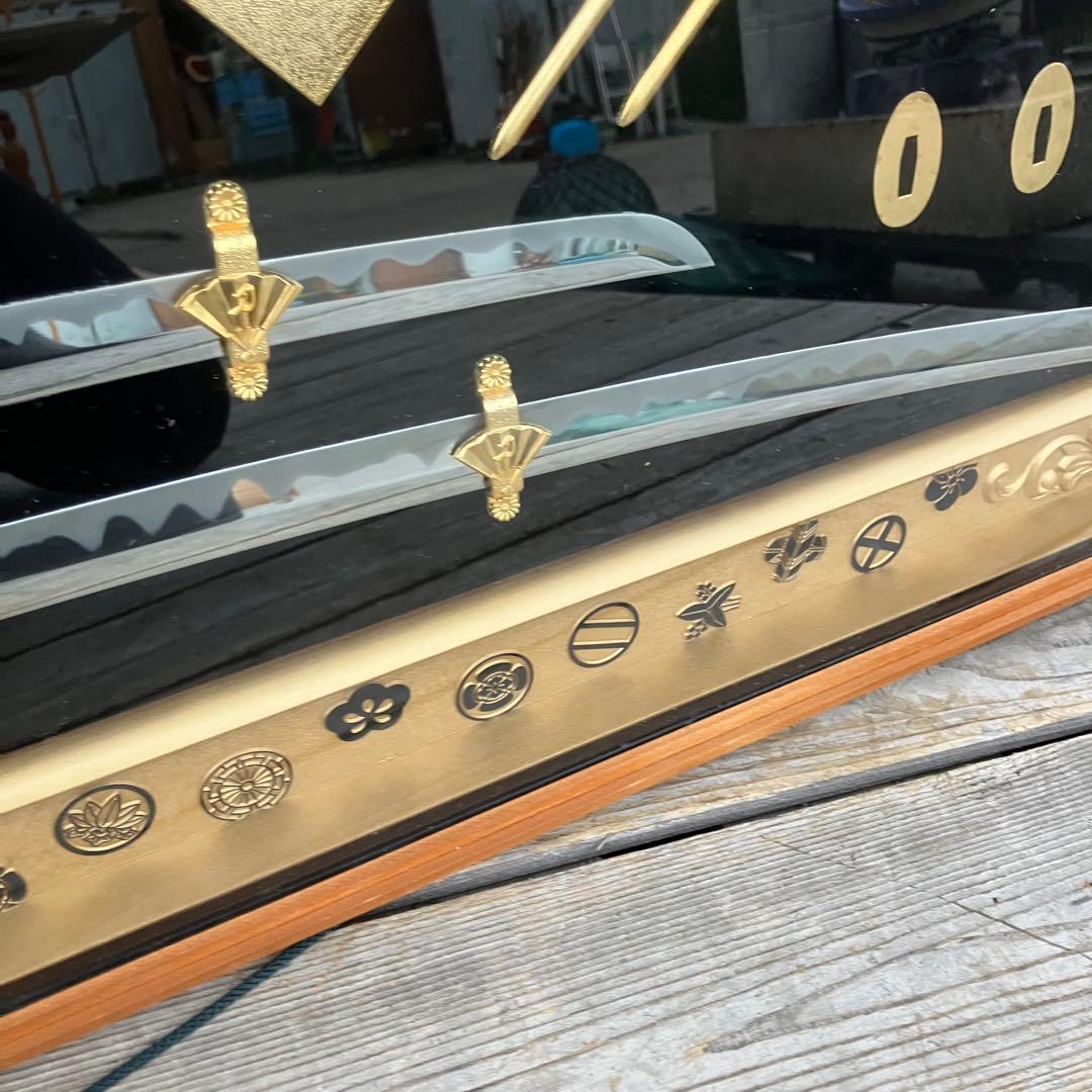 昭和レトロ 日本武将 模造刀 日本刀 鍔 武具 家紋 K24GP 壁掛け飾り額縁