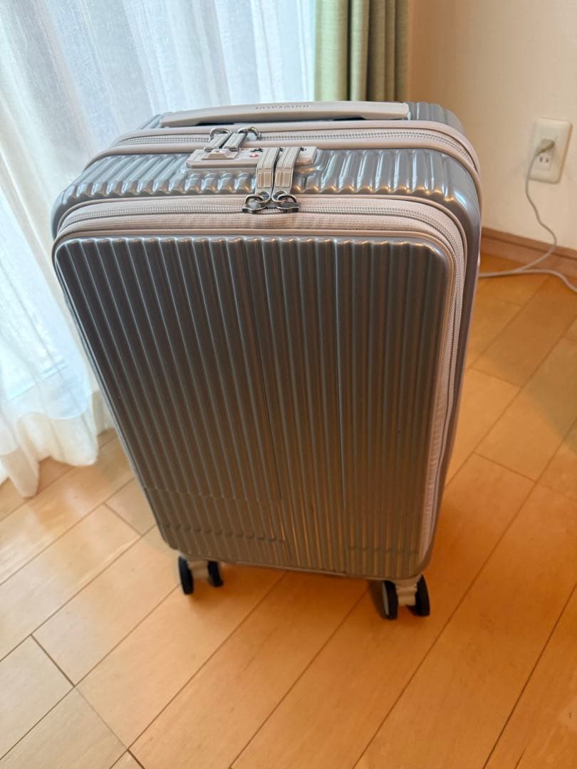 イノベーター　スーツケース　38L innovator50