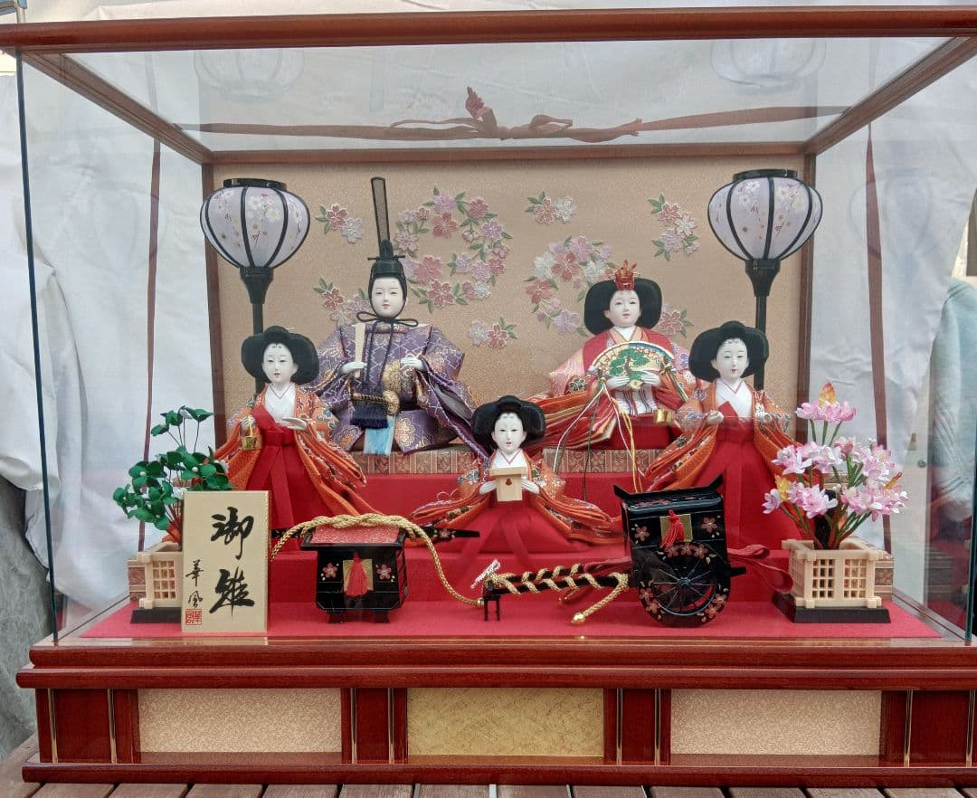 雛人形セット 伝統的な装飾　オルゴール付き