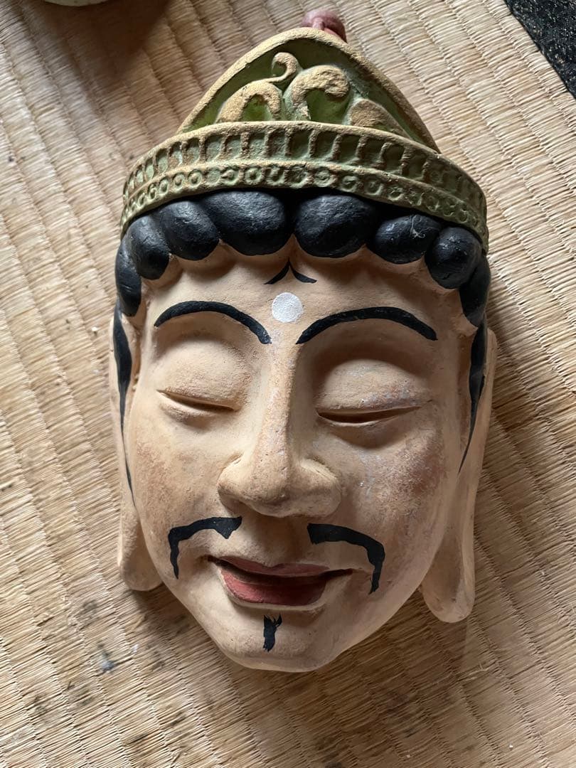 釈迦能面　陶器製
