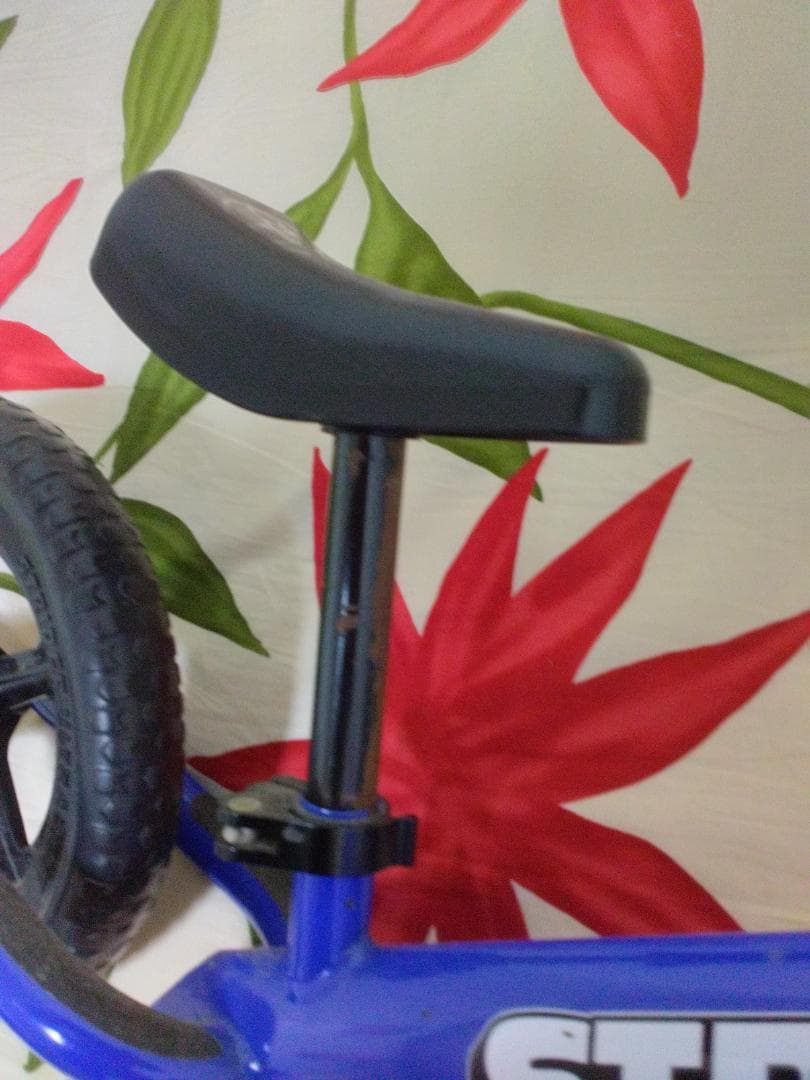 H*k様 STRIDER CLASSIC バランスバイク 12インチ 青