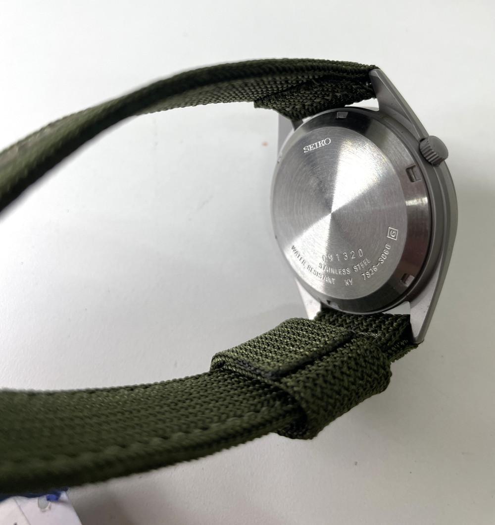 ◆SEIKO セイコーミリタリー　グリーン 腕時計　09013