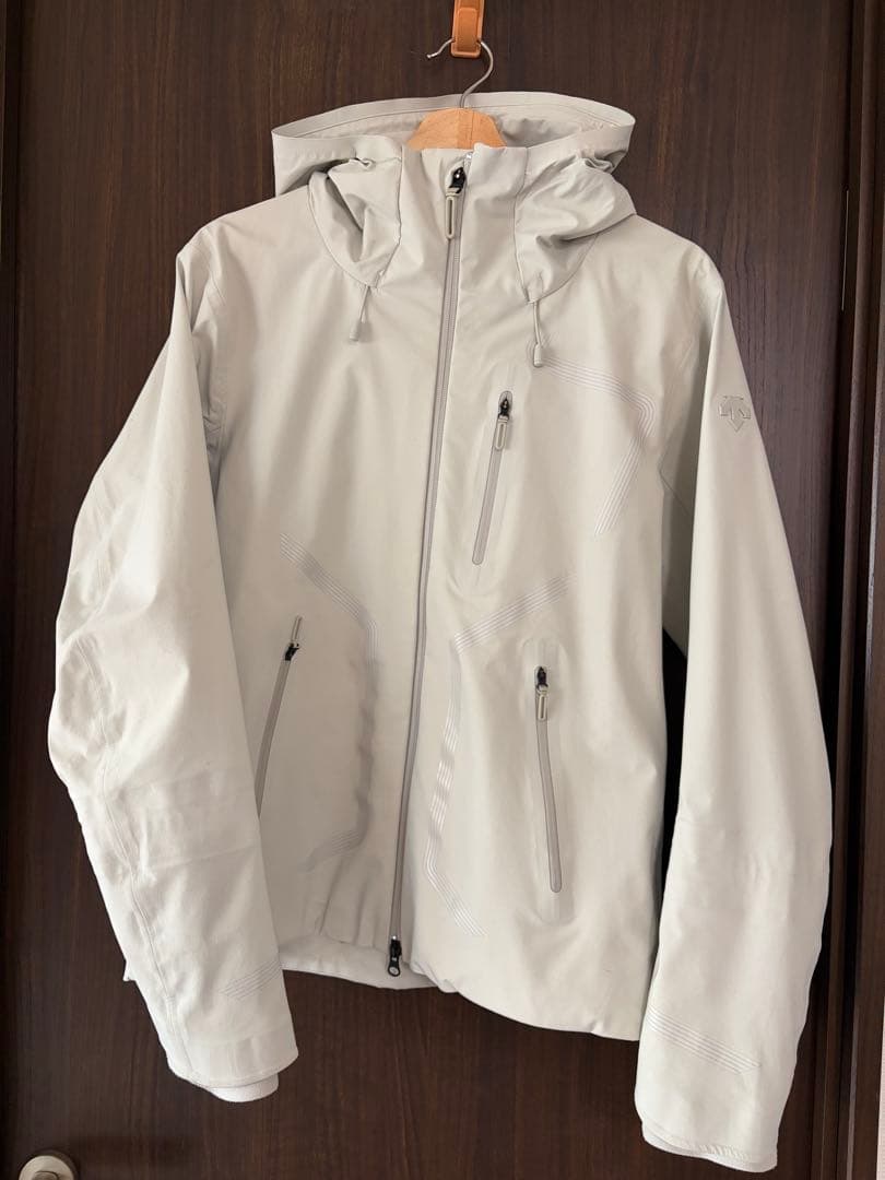 も*ち様 デサントオルテラインDESCENTEストリームハードシェル ジャケット