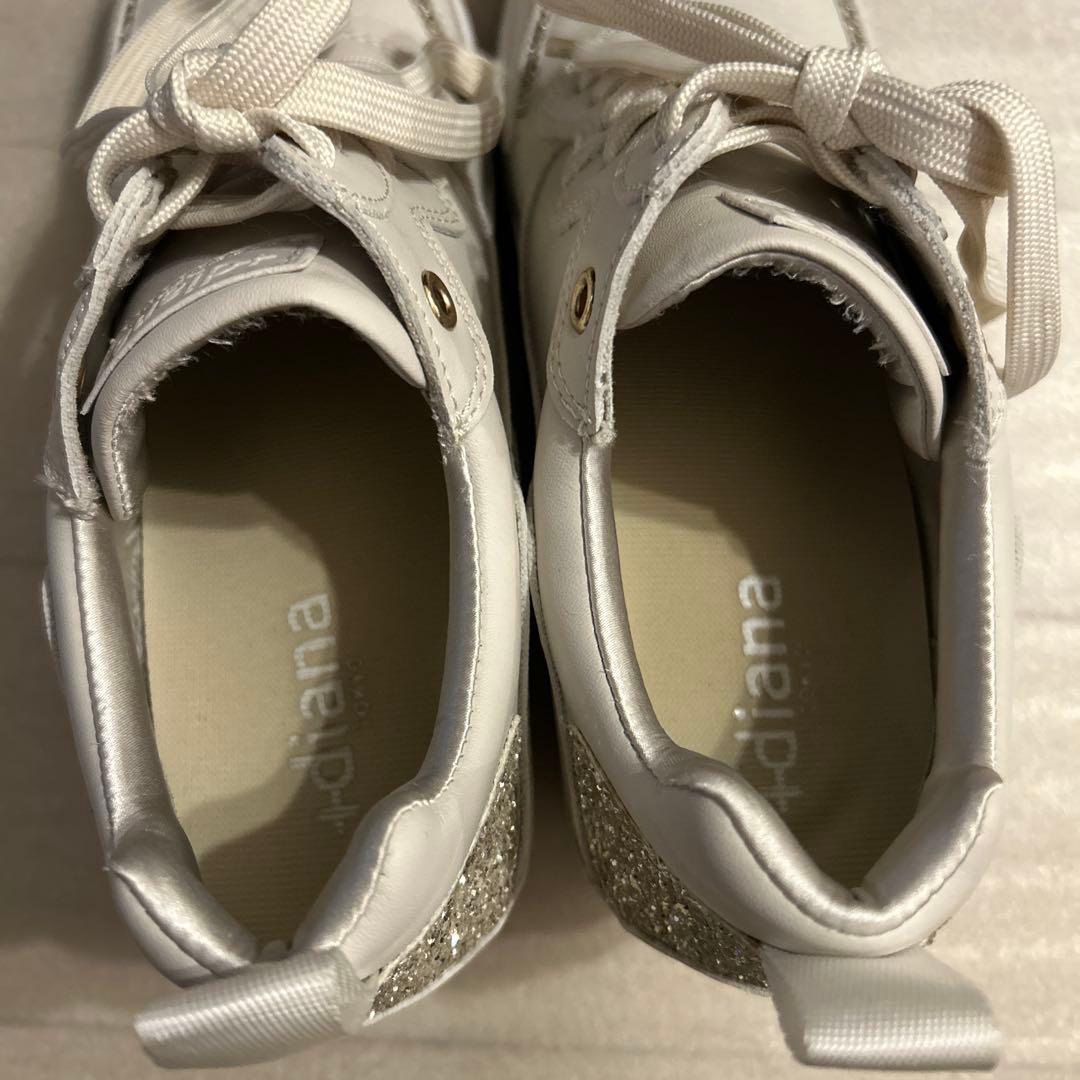 【＋diana】ホワイトビジュー付きスニーカー