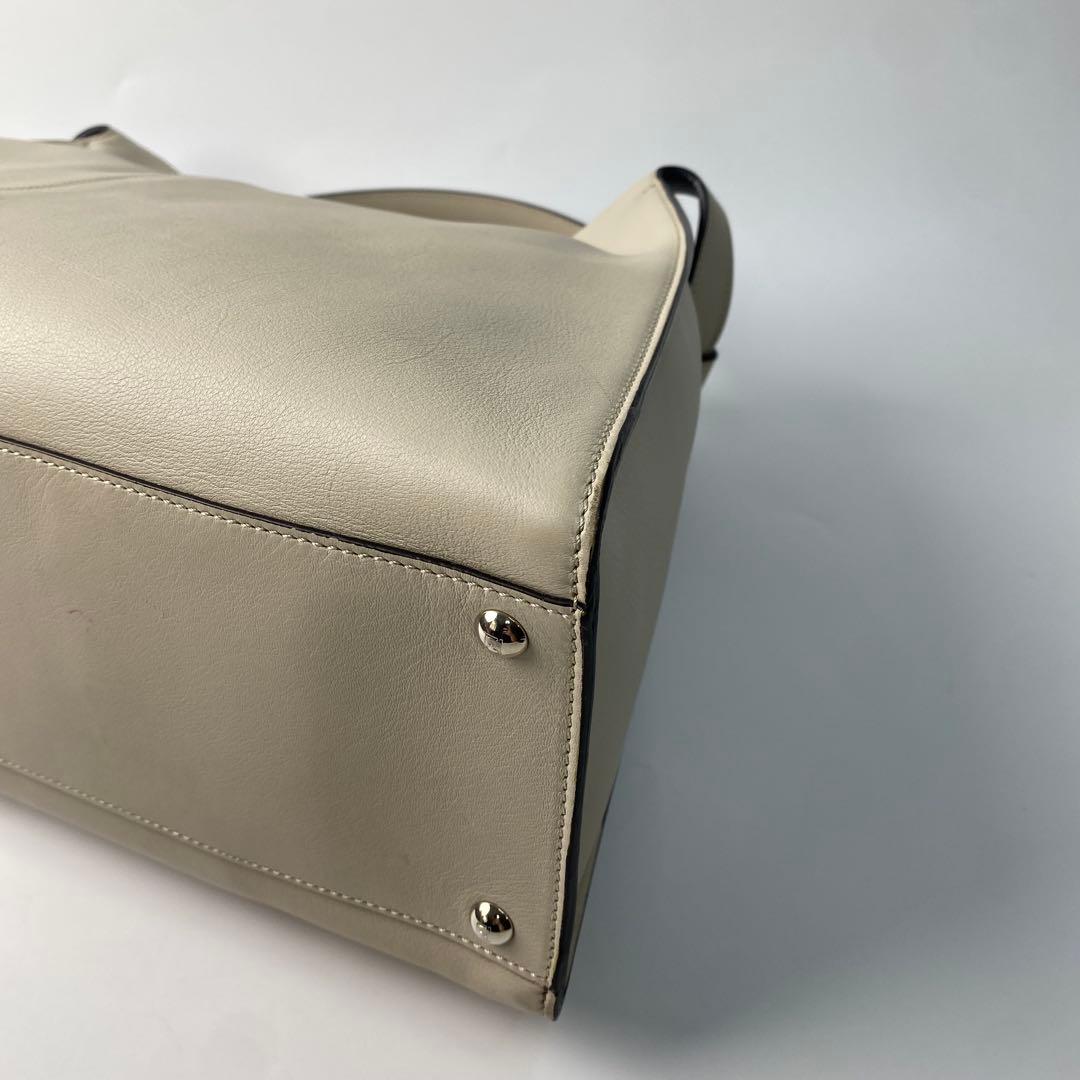 フェンディFENDI ピーカブー エックスライト ラージ 8BN304