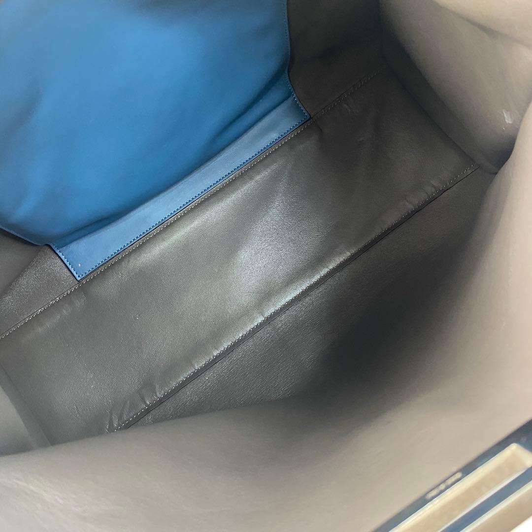 フェンディFENDI ピーカブー エックスライト ラージ 8BN304