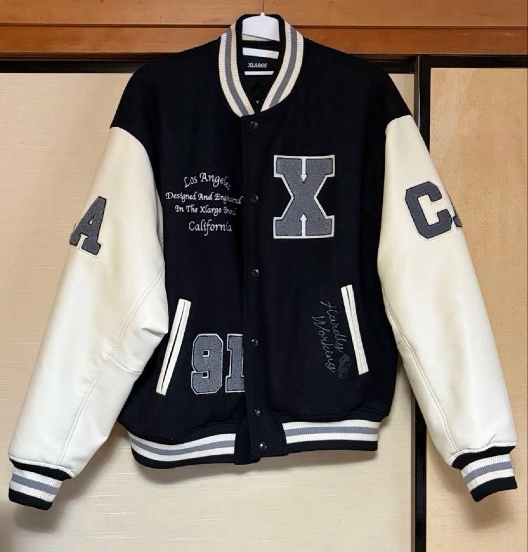 X-LARGE スタジャン 黒×アイボリー Lサイズ