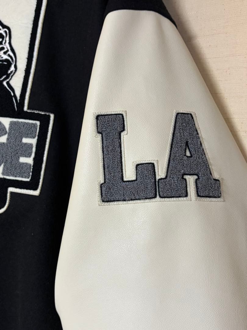 X-LARGE スタジャン 黒×アイボリー Lサイズ