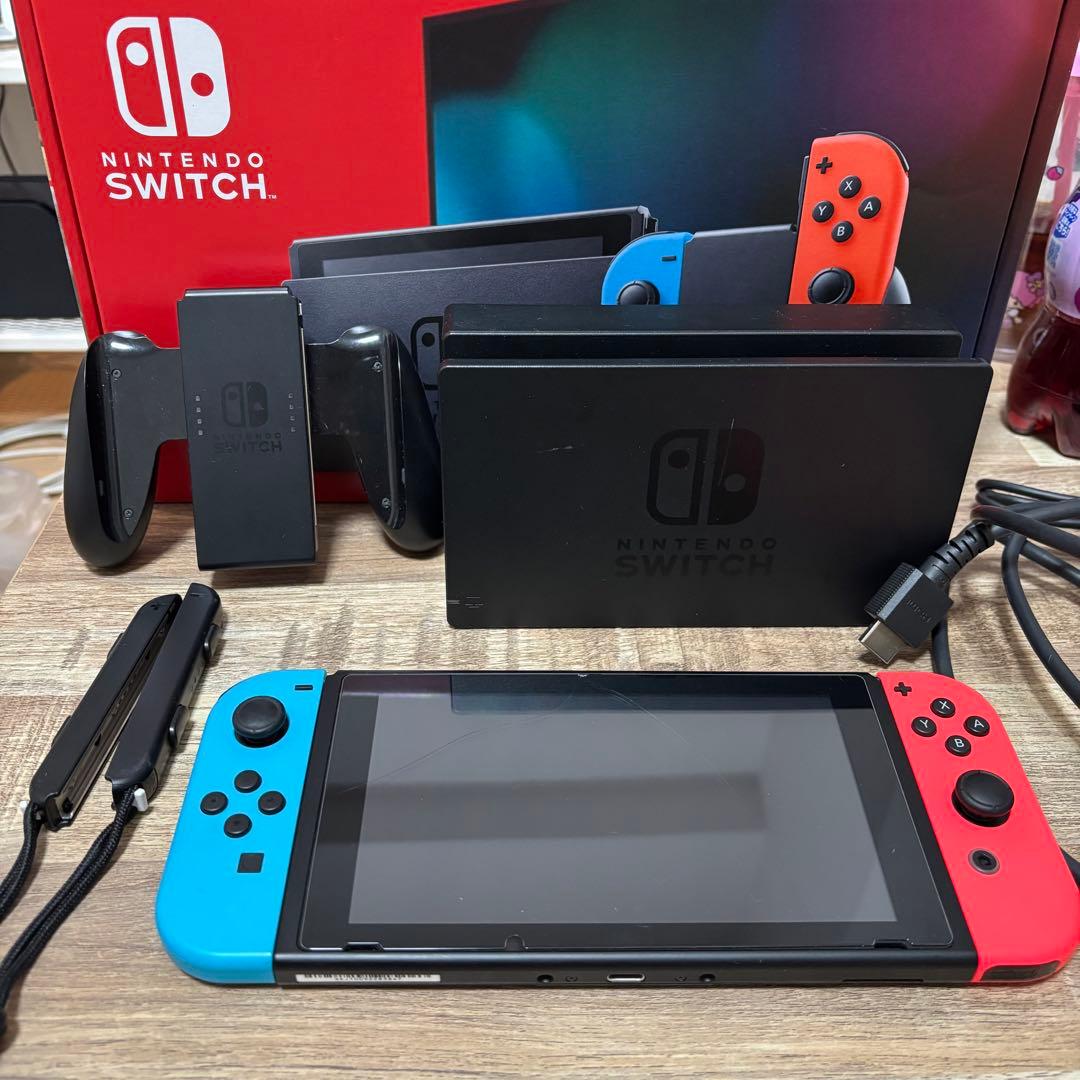 Nintendo Switch 本体 ブルー/レッド
