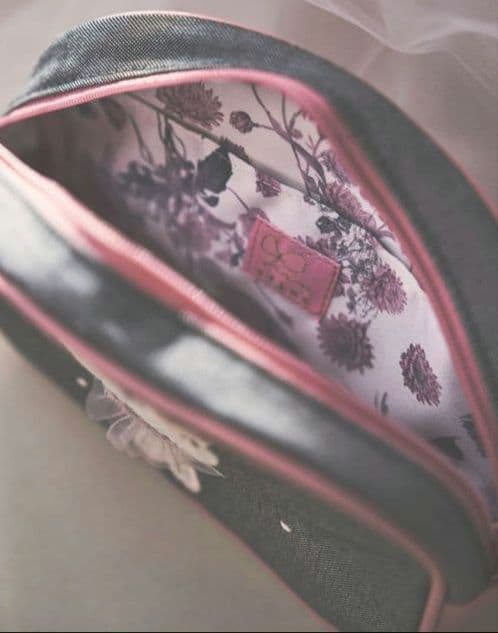 新品　Dahlia Ballet pouch familiar × stina