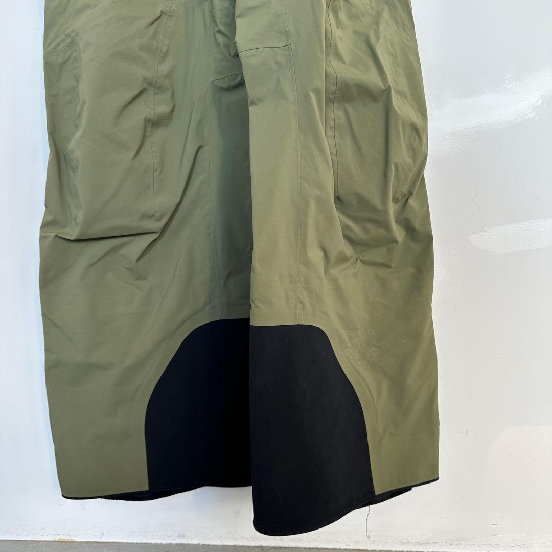 BURTON AK457 GORE-TEX プロ 3L BIB カーキ XL