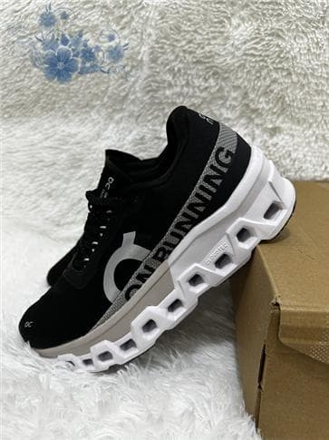 新品 On Cloudmonster2 ブラックスニーカー 26cm