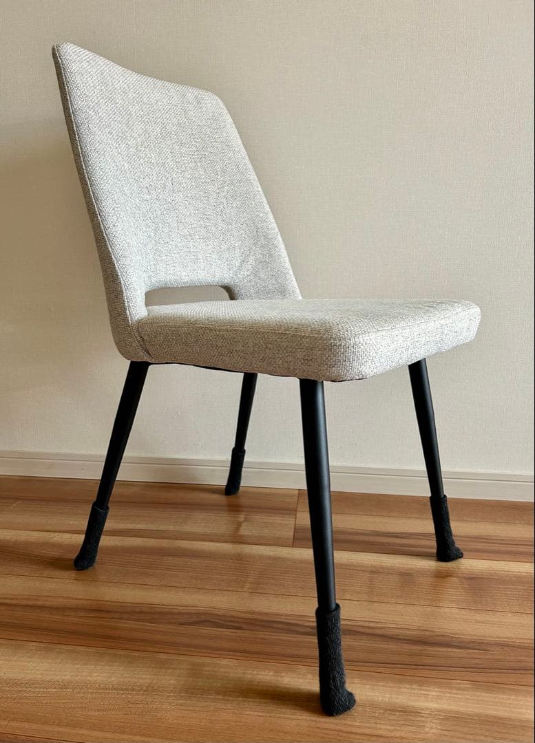 【美品】ダイニングチェア　ライトグレー