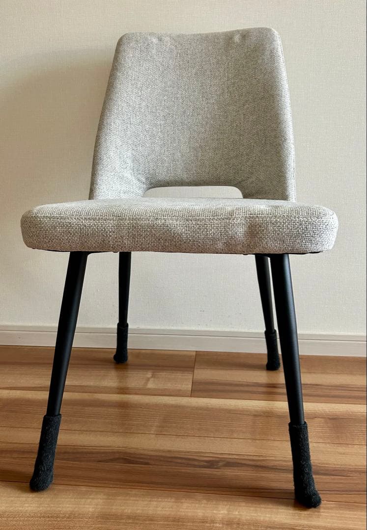 【美品】ダイニングチェア　ライトグレー