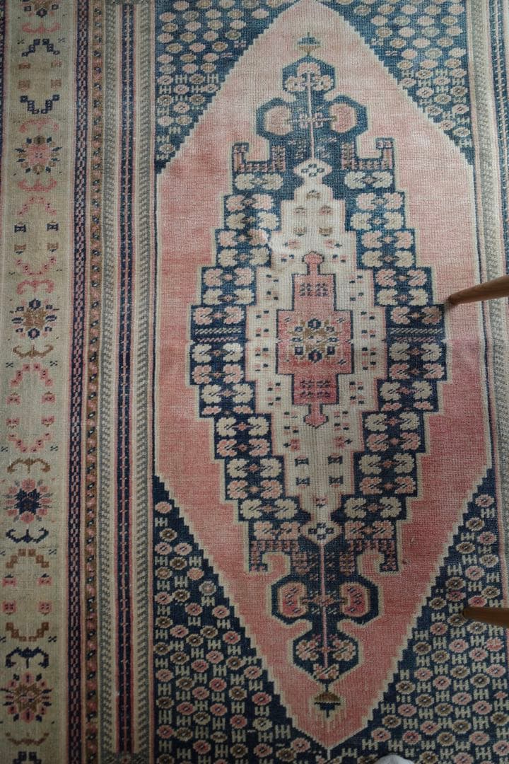 トルコ　コンヤ　ウール100% ヴィンテージ　ラグ