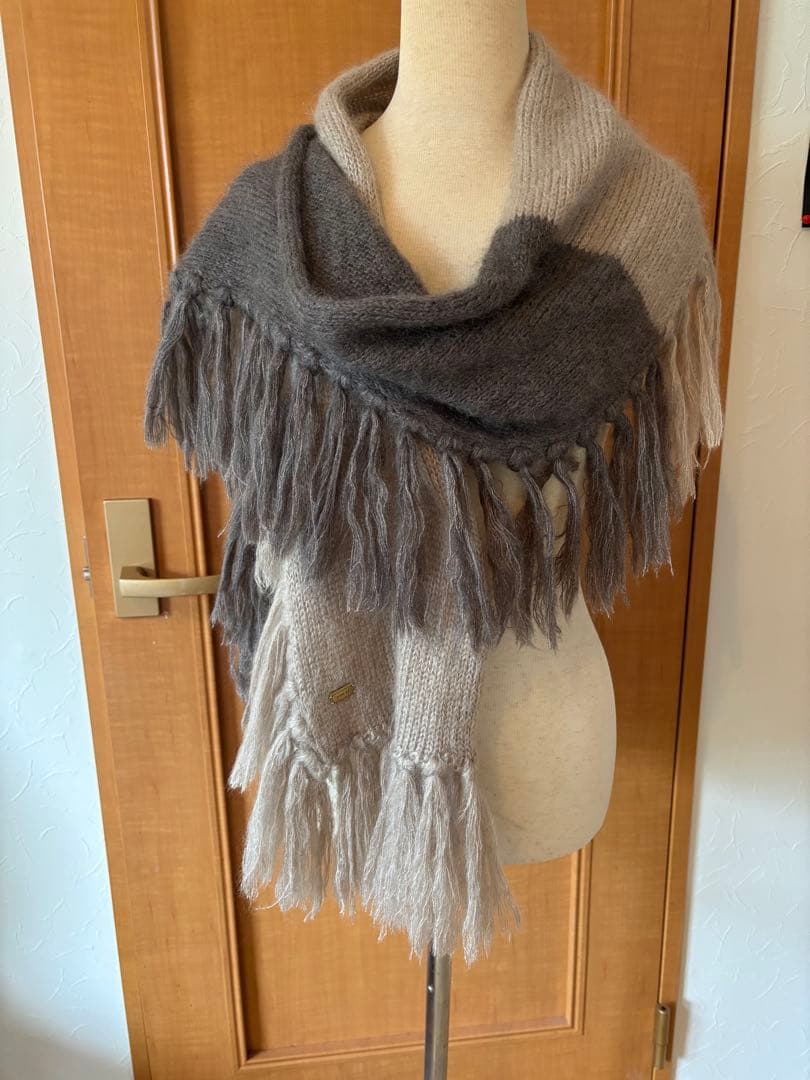 SALE❣️GUCCI フリンジ付きショール グレー/ベージュ