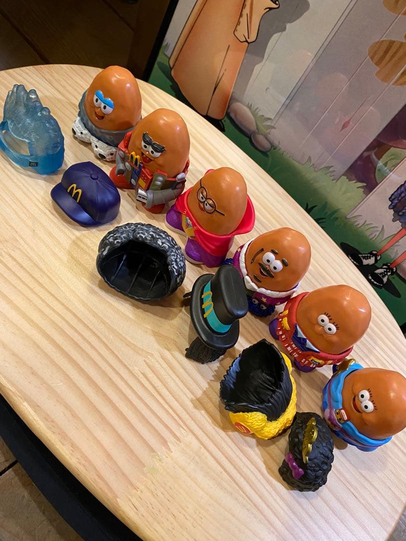 マクドナルド ハッピーミールトイ　カーウィンフロスト ナゲットバディーズ
