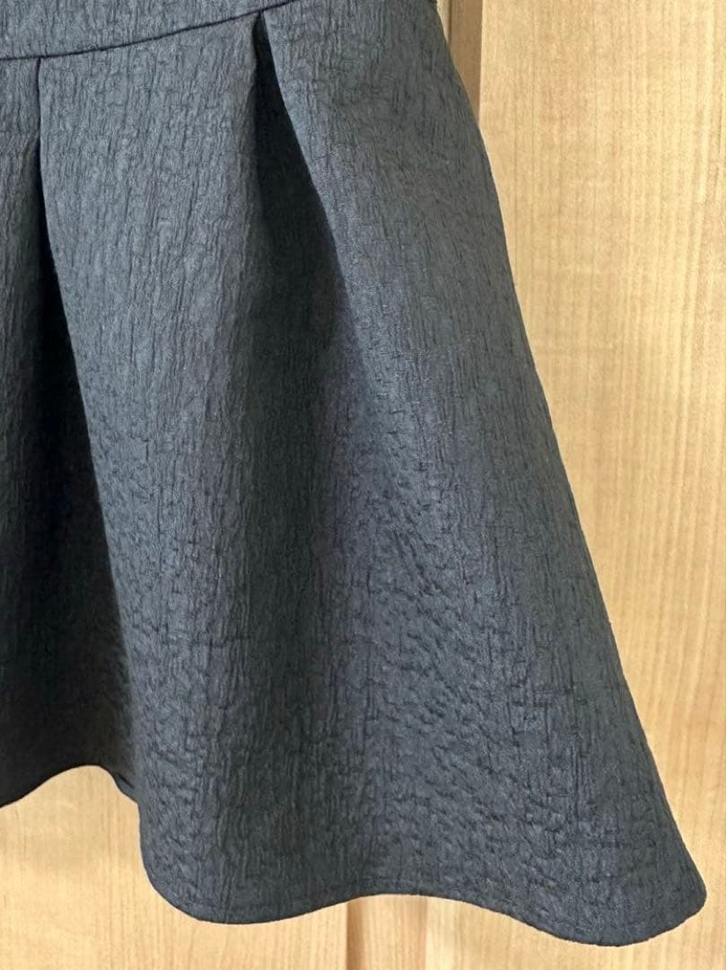 アベニールエトワール　 パフスリーブ ブラウス黒トップス36