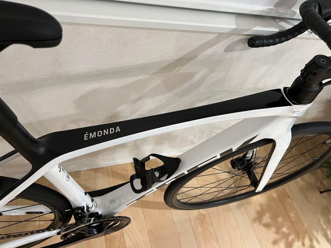 美品TREK ロードバイク emondaエモンダSL5シマノ105 12S