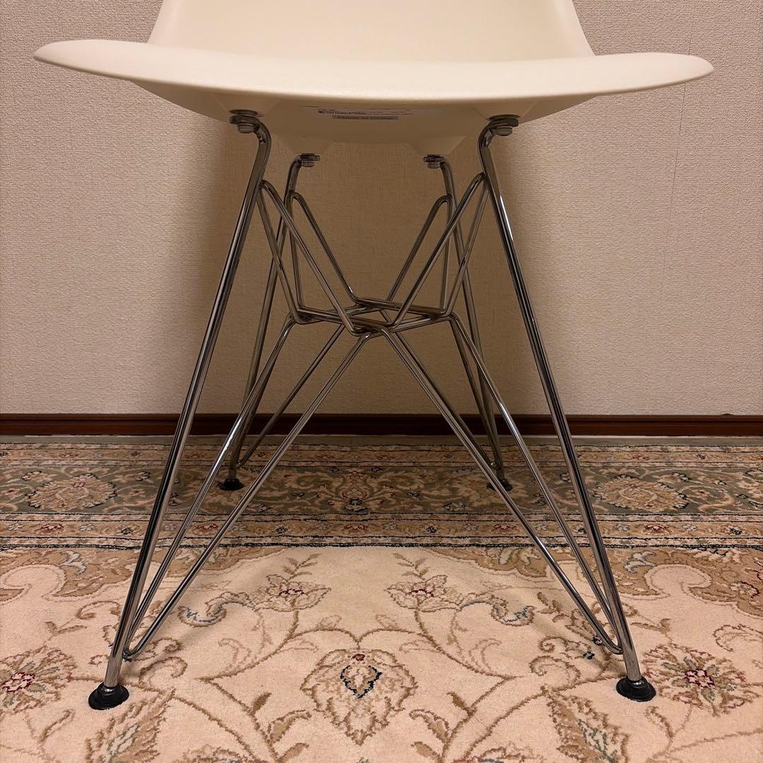イームズプラスチックシェルサイドチェア