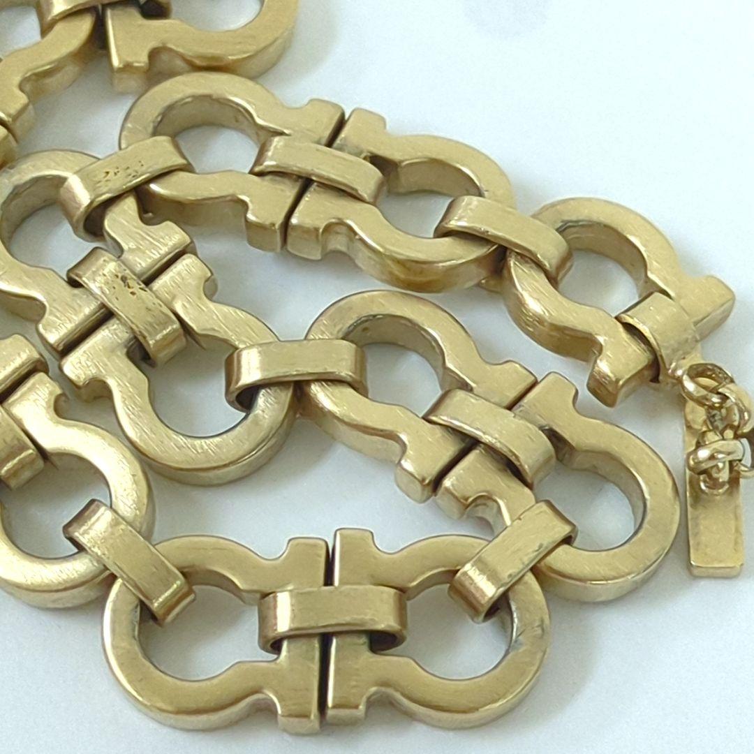 サルヴァトーレフェラガモ ガンチーニ ブレスレット イタリア製