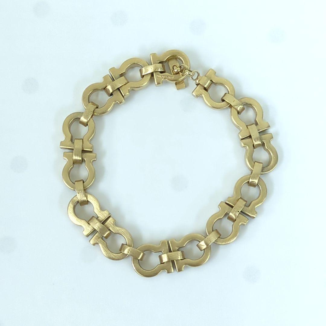 サルヴァトーレフェラガモ ガンチーニ ブレスレット イタリア製