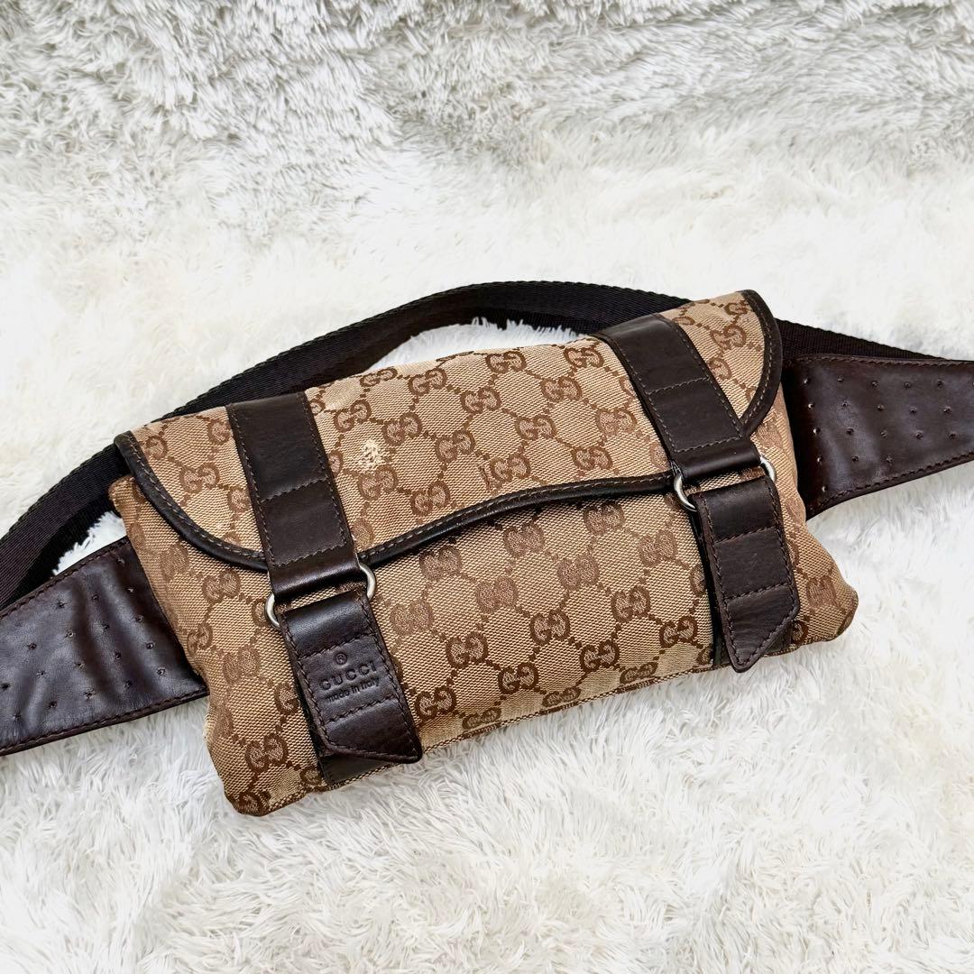 GUCCIグッチ ボディバッグ ウエストポーチ GGキャンバス ブラウン レザー