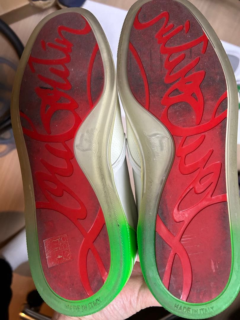 ルブタンサイズ43スリッポン