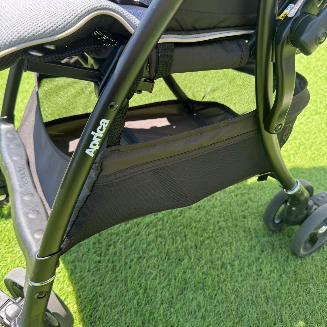 美品　アップリカ　ベビーザらス限定　ラクーナクッションAE 22年モデル