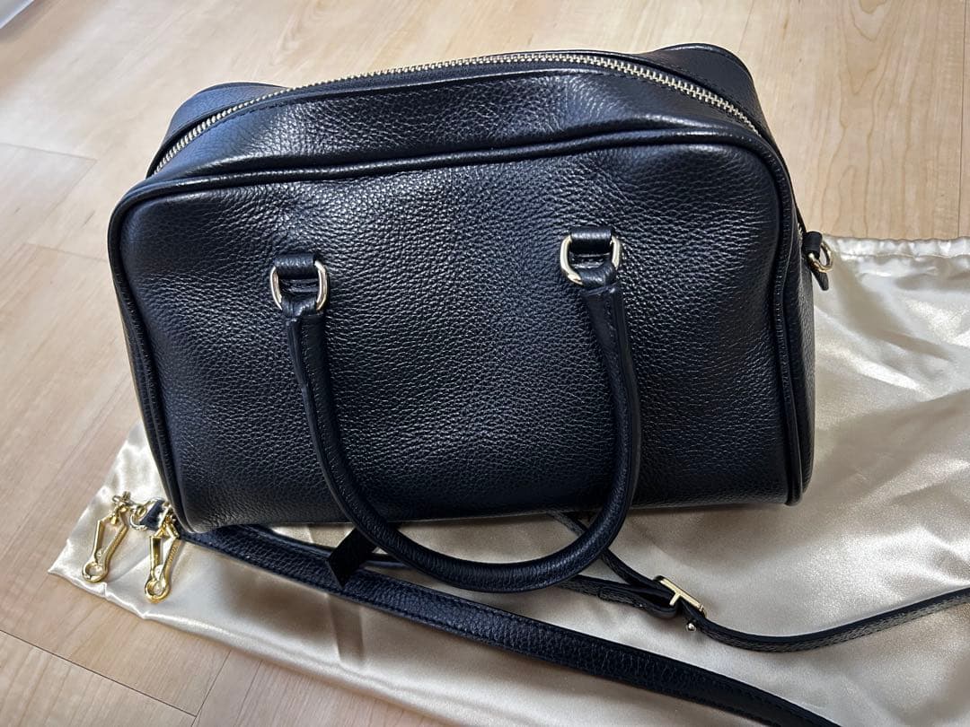 クリスチャンヴィラ　ボストンバッグ　黒　本革