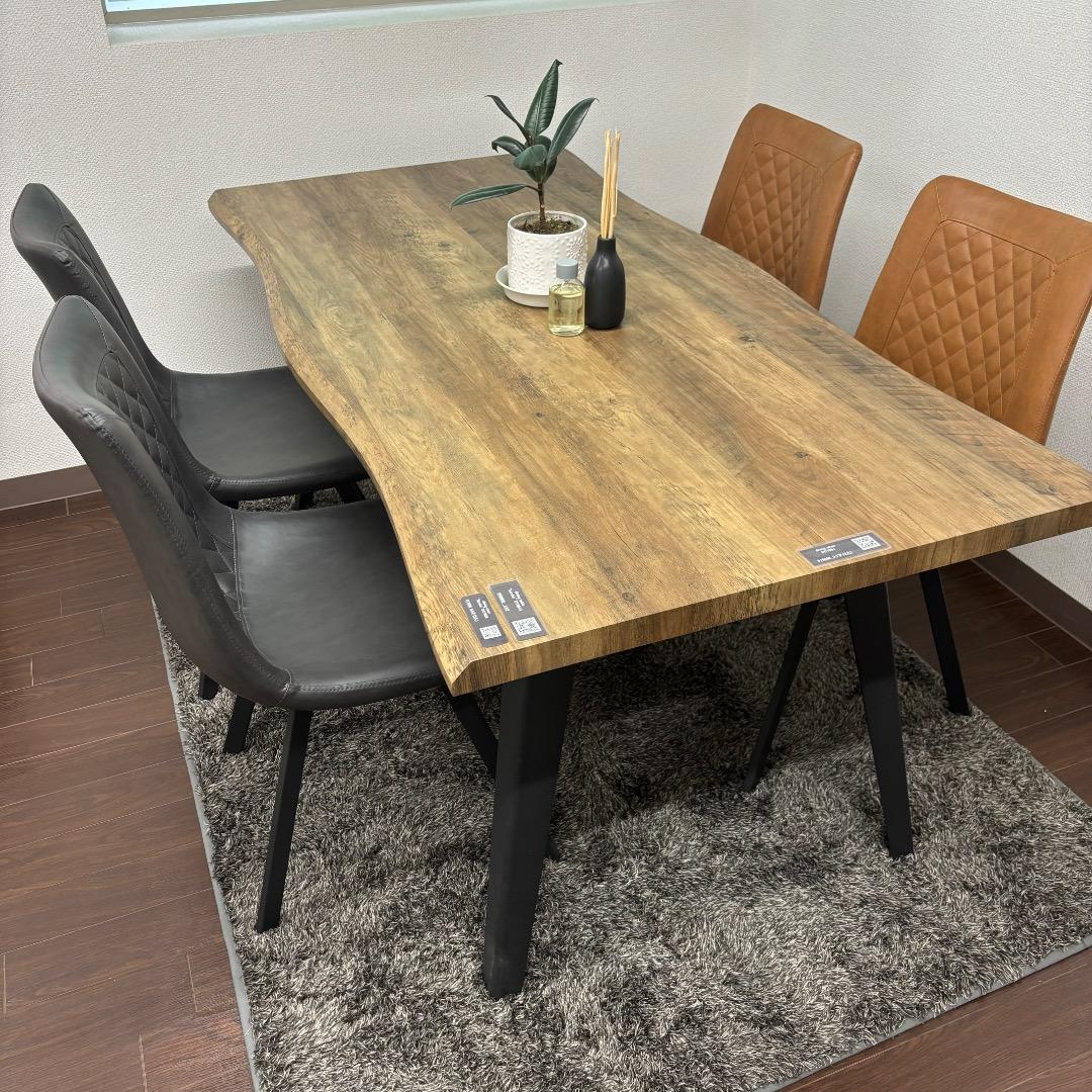 ダイニングテーブル　一枚板風　大きめ　木目　かっこいい　160㎝