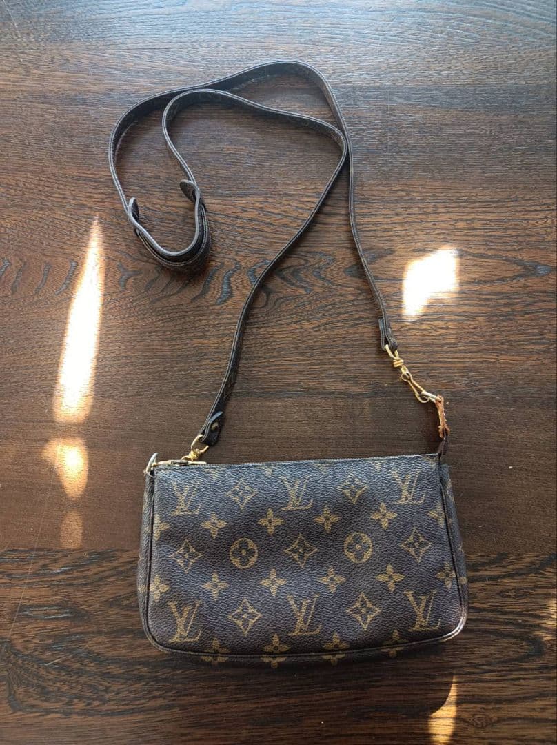 専用ルイヴィトンLouis Vuitton.アクセソワール　ショルダー2way