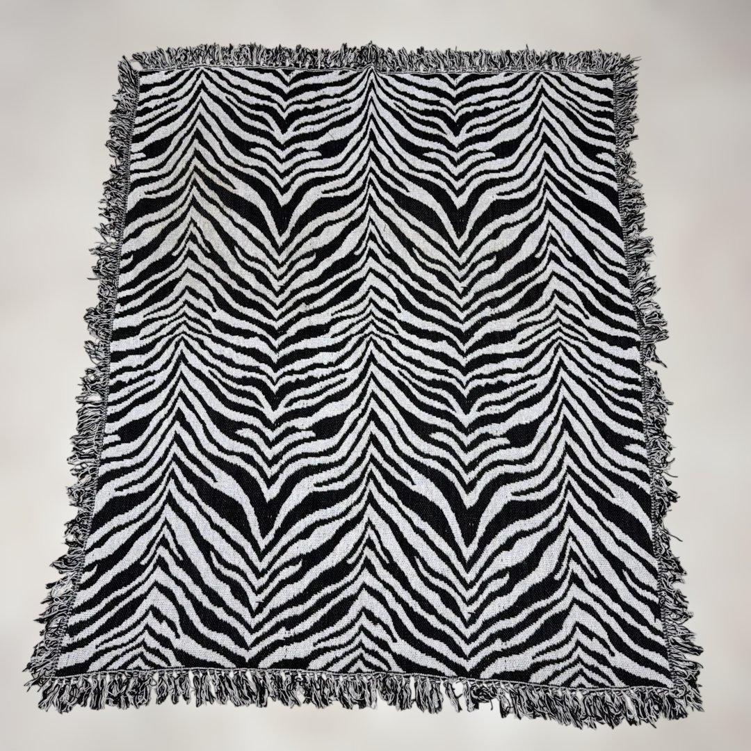 シマウマ柄　マルチカバー　ソファカバー　ヴィンテージラグ　140x118