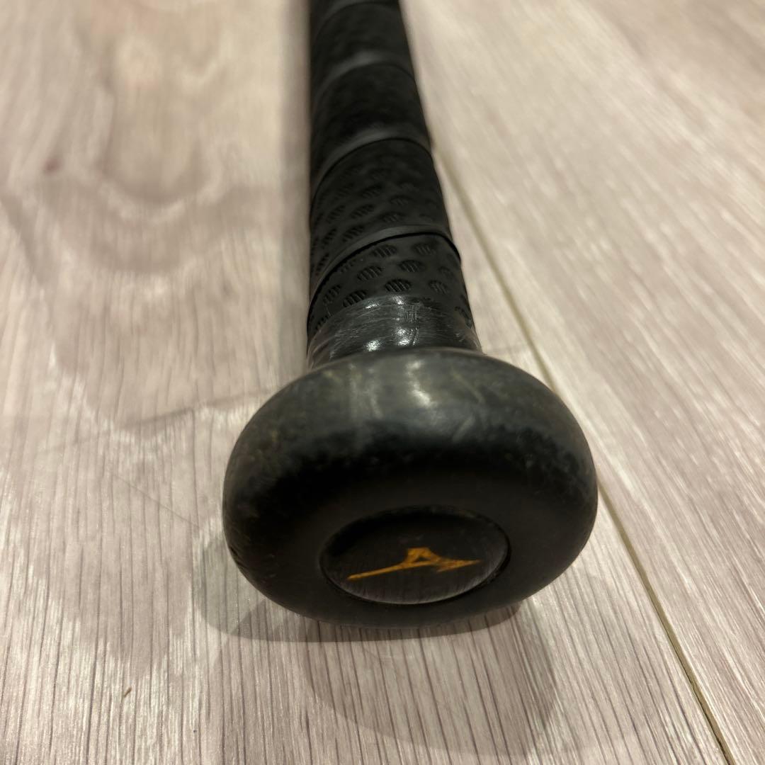 BEYOND MAX LEGACY 少年用軟式バット ブラック/ゴールド