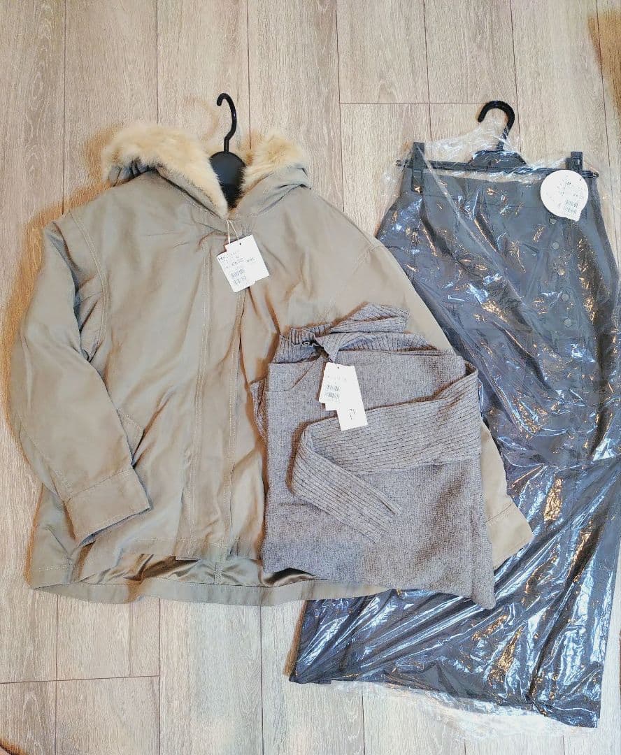 ヤマダヤ　コート　ニット　スカート　3点