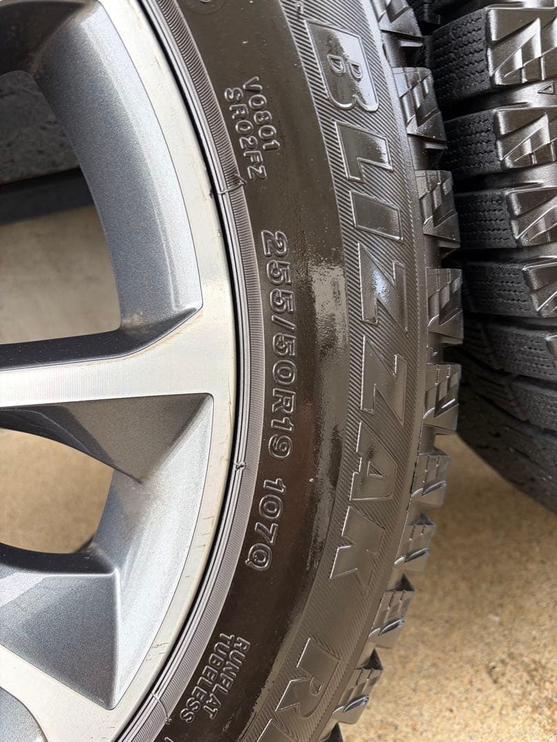 ト*サ様  X5 255/50R/19インチBLIZZAK RFT タイヤ