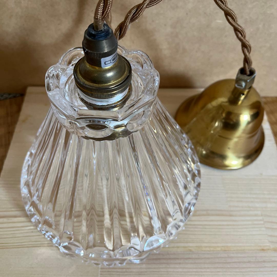 ランプシェード　ペンダントライト　真鍮　アンティーク調　ガラスランプシェード