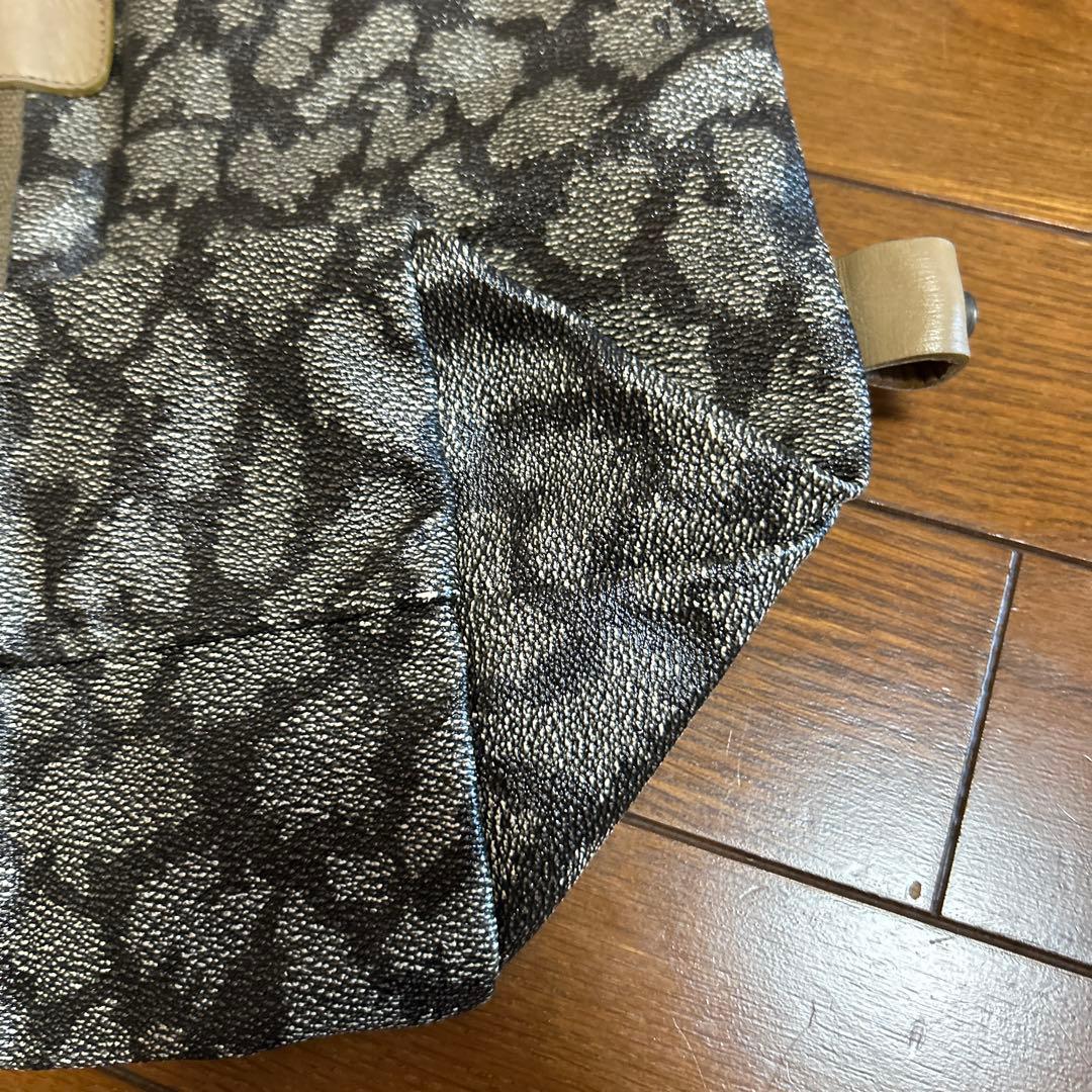 美品　２点　イヴサンローラン ボストンバッグ クラッチバッグ ジラフPVC