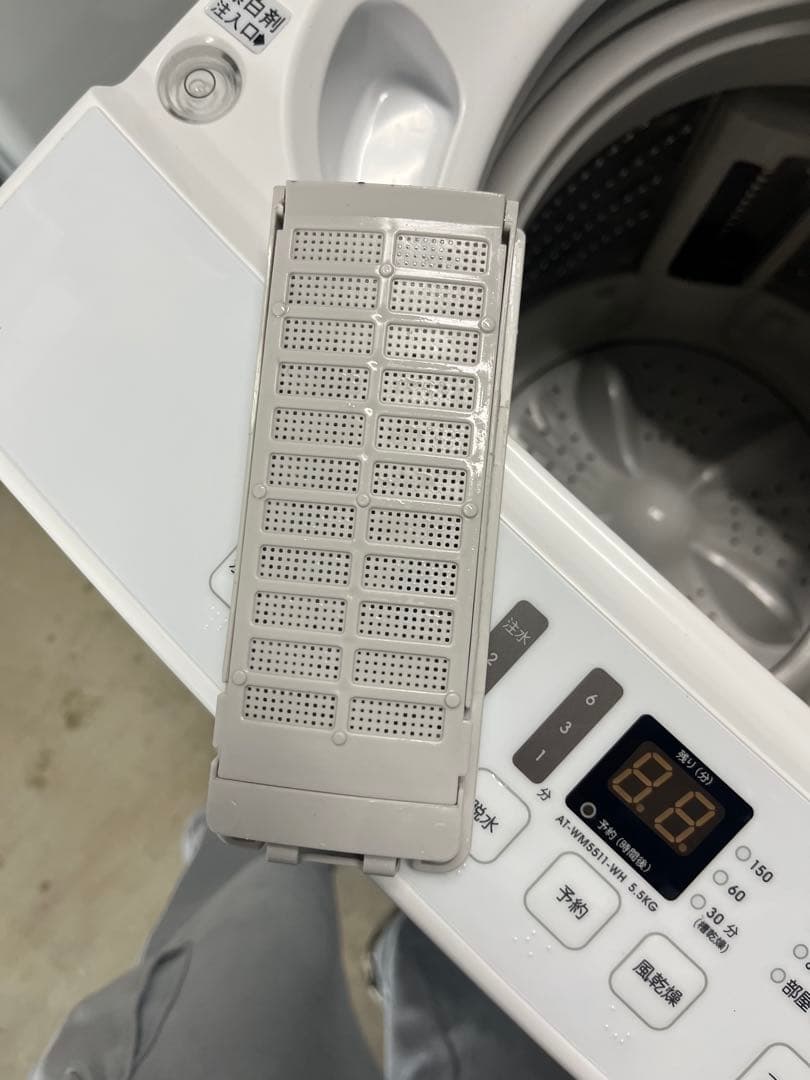 Hisense 洗濯機 5.5 kg AT-WM5511-WH 2022年製　T