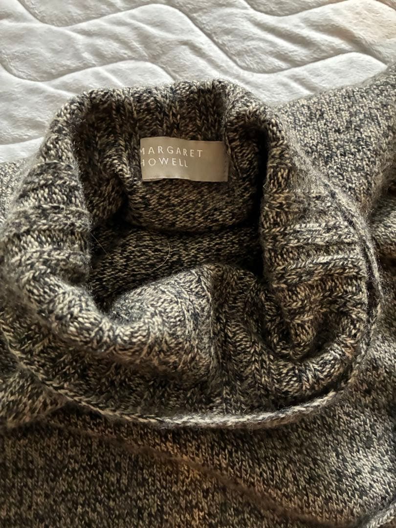 MARGARET HOWELL タートルネックカシミアセーター